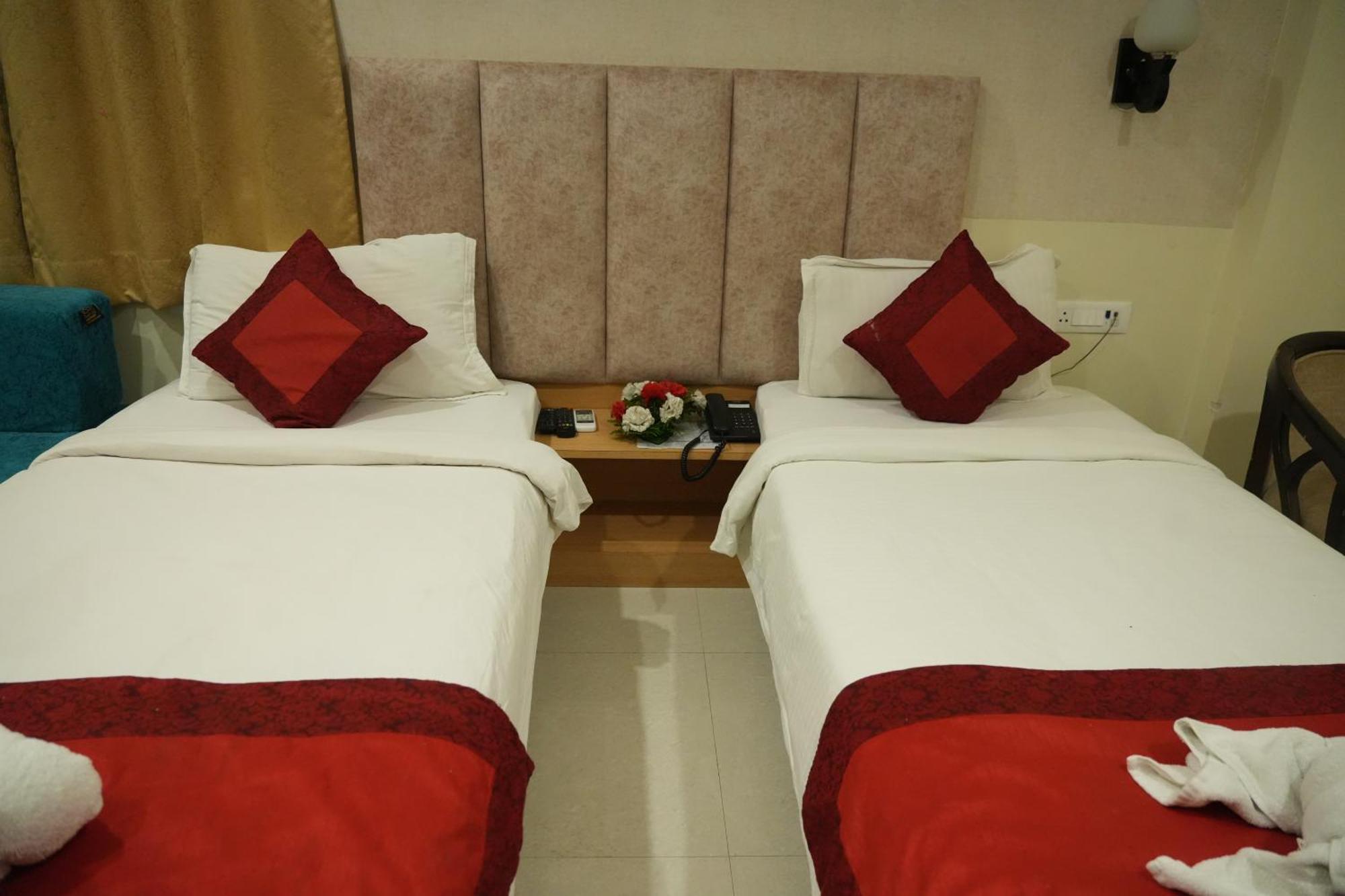 Hotel Yatharth Inn — Photos 3